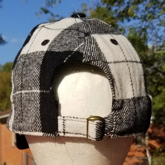 Plaid cap black and white - Picture 3 of 6